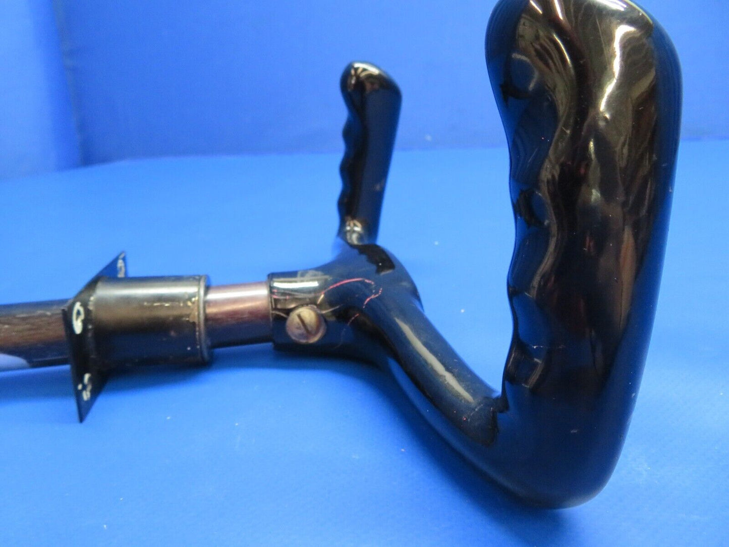 Bellanca 17-30 Viking Co-Pilot Control Wheel / Yoke P/N 195540 (0922-610)