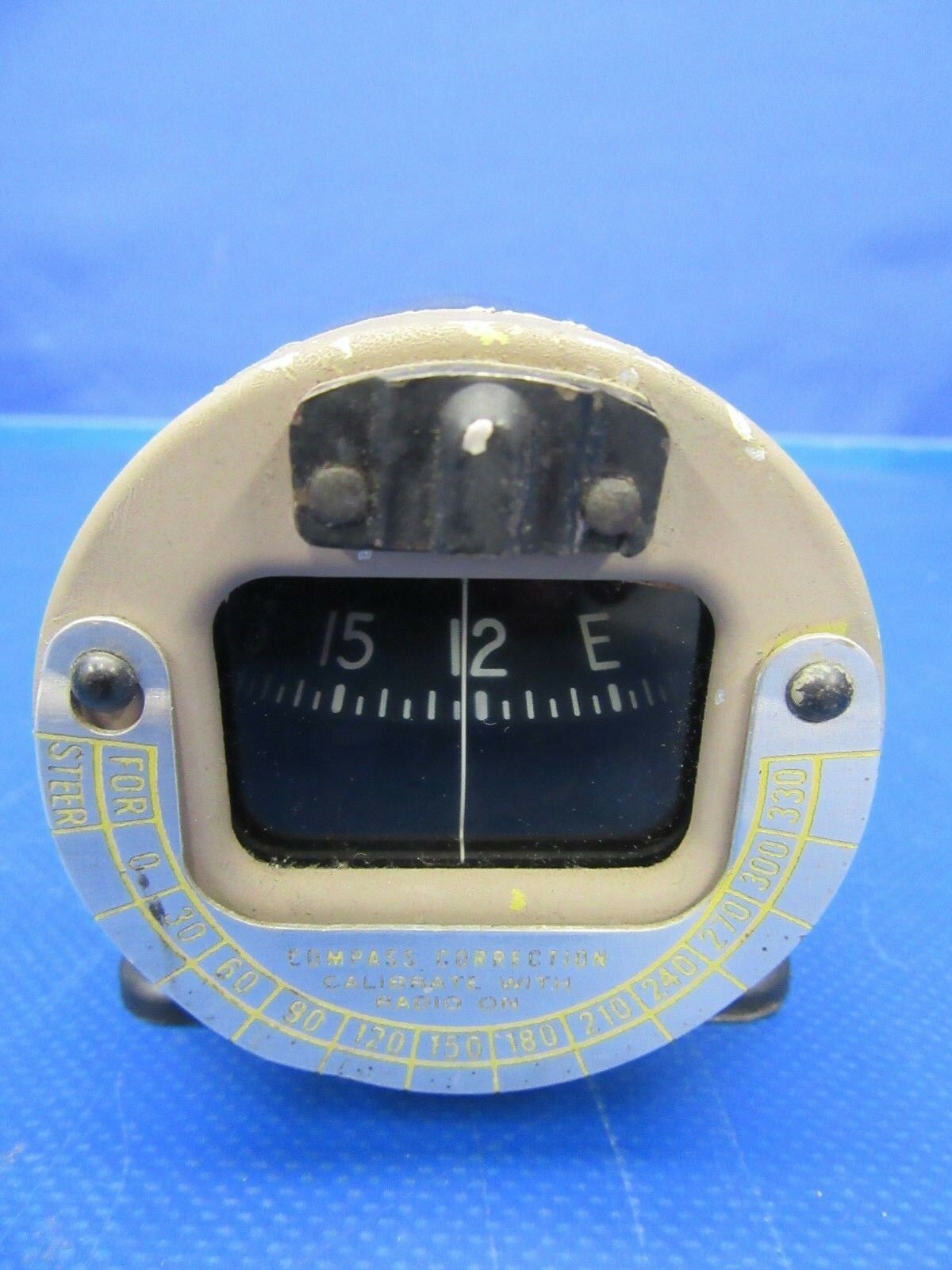 Beech Debonair Compass w / Mounting Bracket Lighted Needs Fluid (1218-311)
