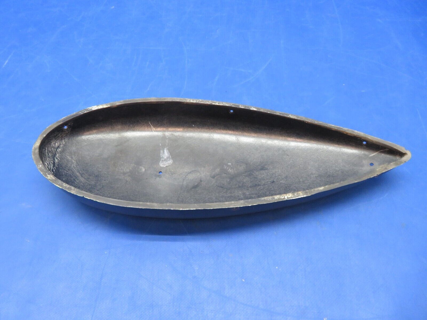 Cessna 310 / 310I Housing ADF Loop Antenna P/N 0812580-5 (1023-118)