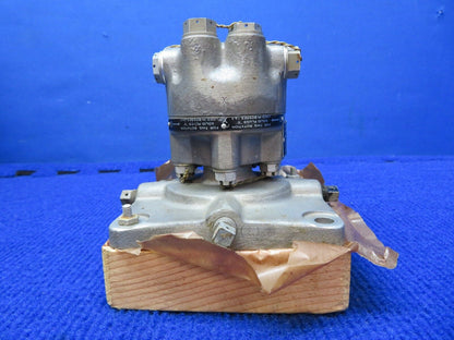 Pesco Hydraulic Pump Vintage 1945  P/N 1P-349N NOS (0522-828)