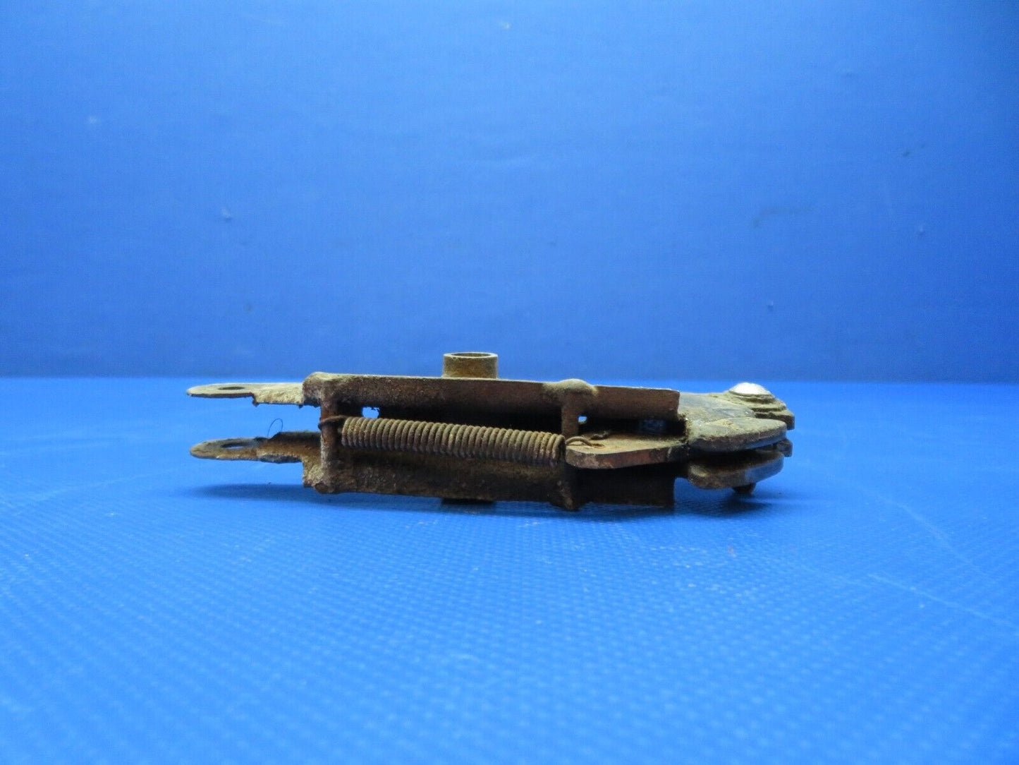 Piper PA-24-180 Flap Bellcrank Assy P/N 21717-00 (1223-276)