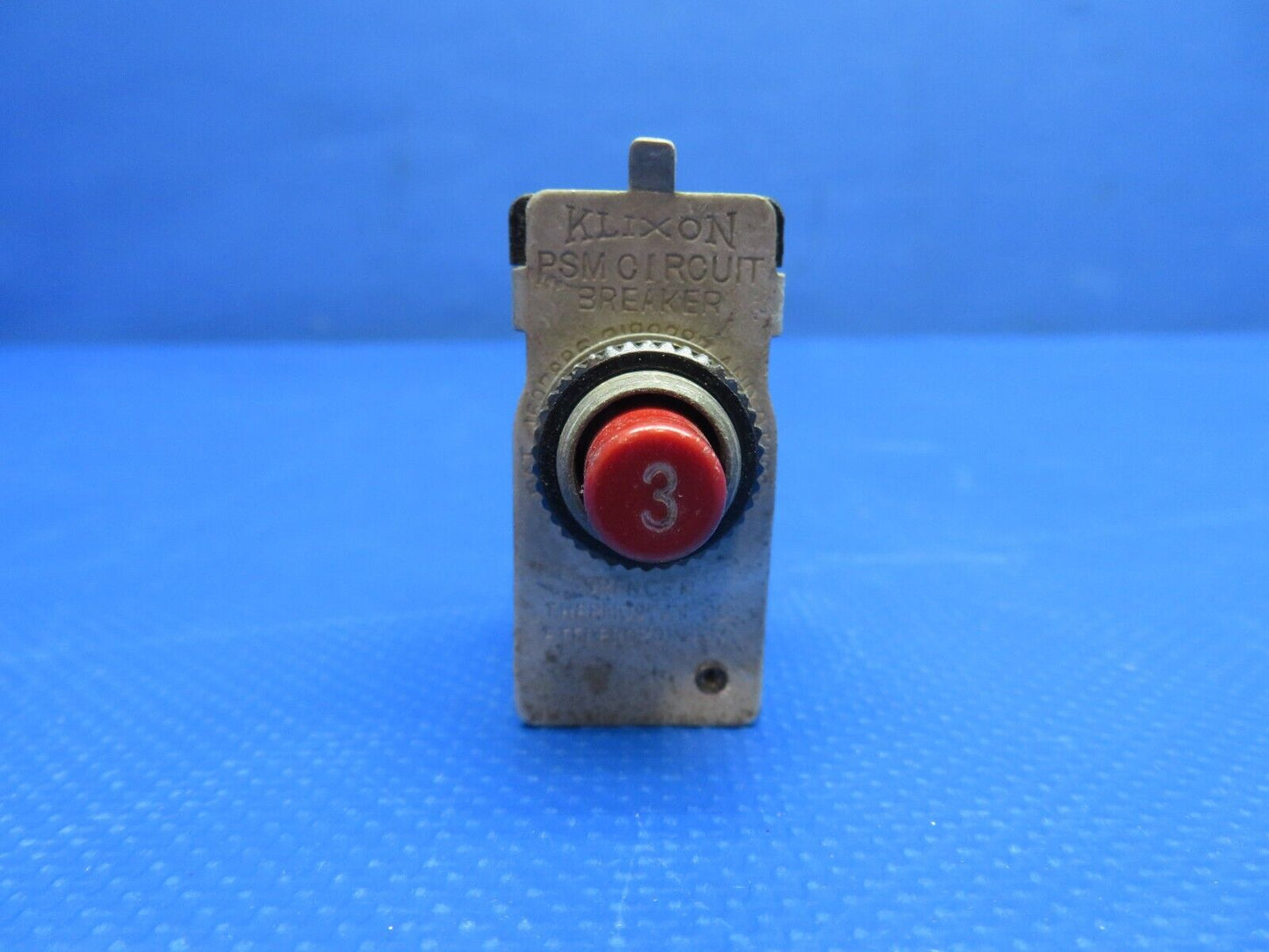 Beech D95A Travel Air Toggle Switches & Circuit Breakers LOT OF 13 (0324-1725)