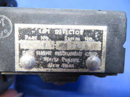 Cessna 310 / 310F Safe Flight Heated Lift Detector P/N 146 TESTED (1123-317)