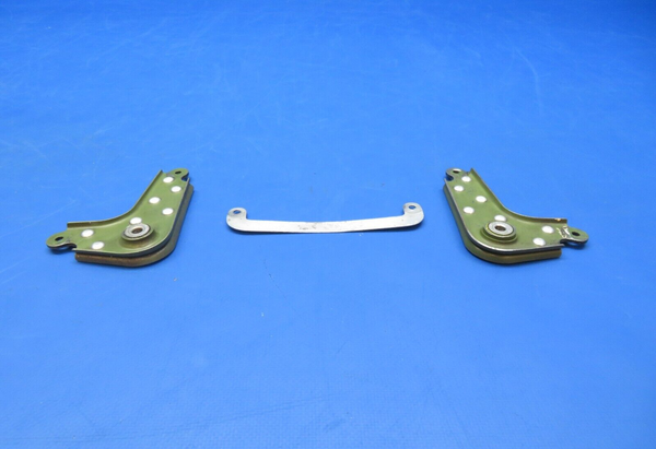 Cessna 310 / 310Q Aileron Bellcrank w/ Link P/N 0861500-13 LOT (0823-712)