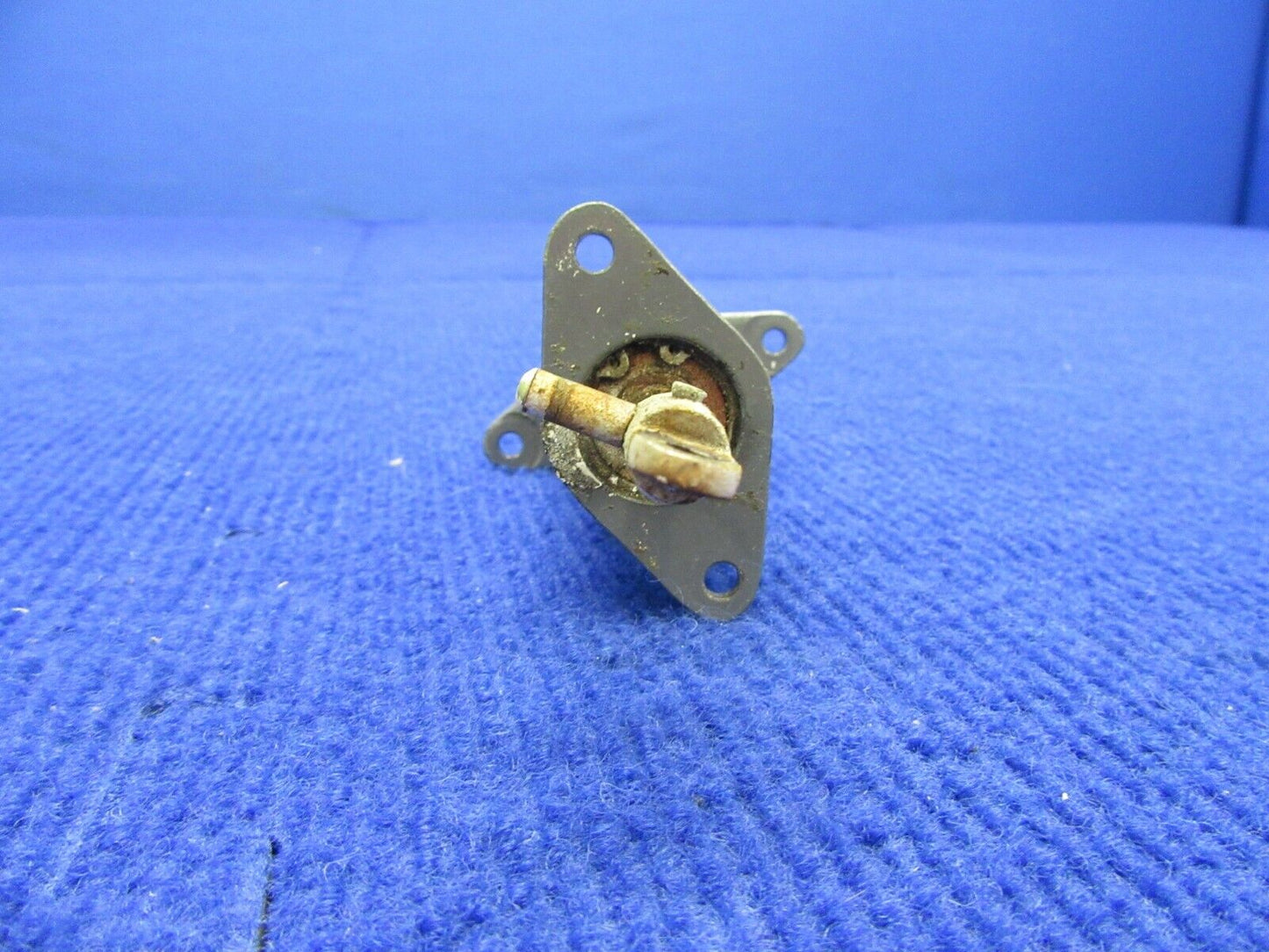 Beech Baron 95-B55 Trim Tab Actuator P/N 95-521000-603 (1221-405)