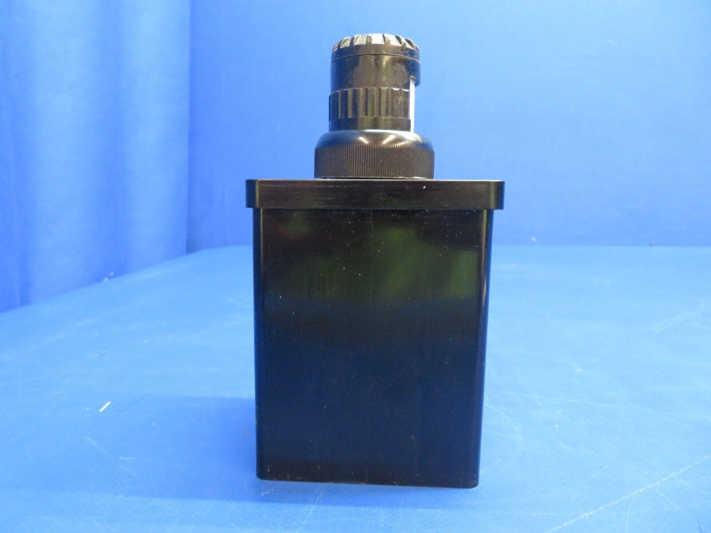 Pittsburgh Reflector Co. Type B-7 Cockpit Extension Lamp P/N D-346 (1022-744)