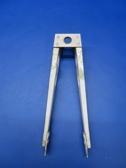 Piper PA-28R-201T Stabilator Trim Rib P/N 65244-00 (1122-421)