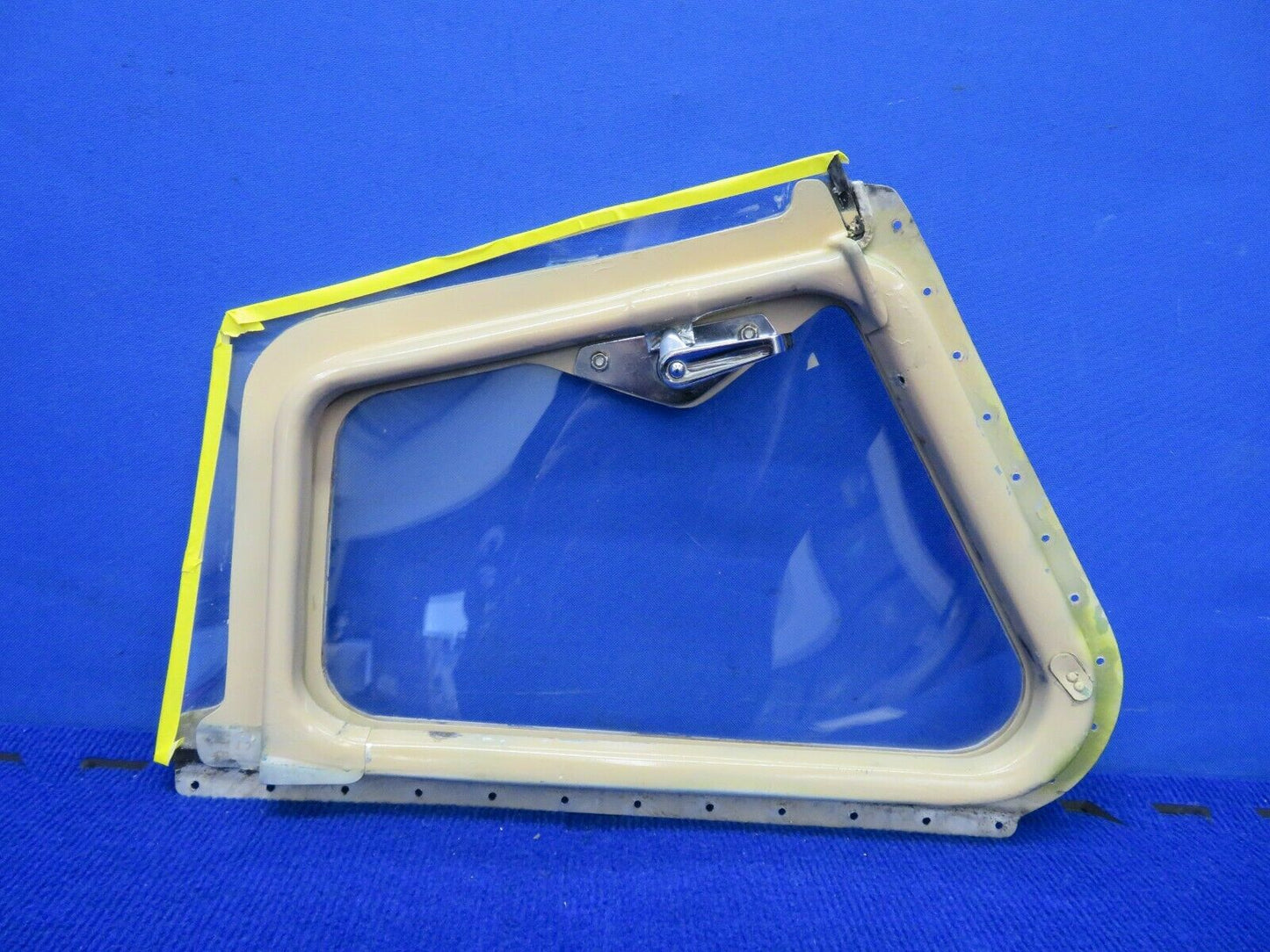 1956 Cessna 310 Foul Weather / Storm Window Assy No Tint P/N 0811725-2 (0422-74)