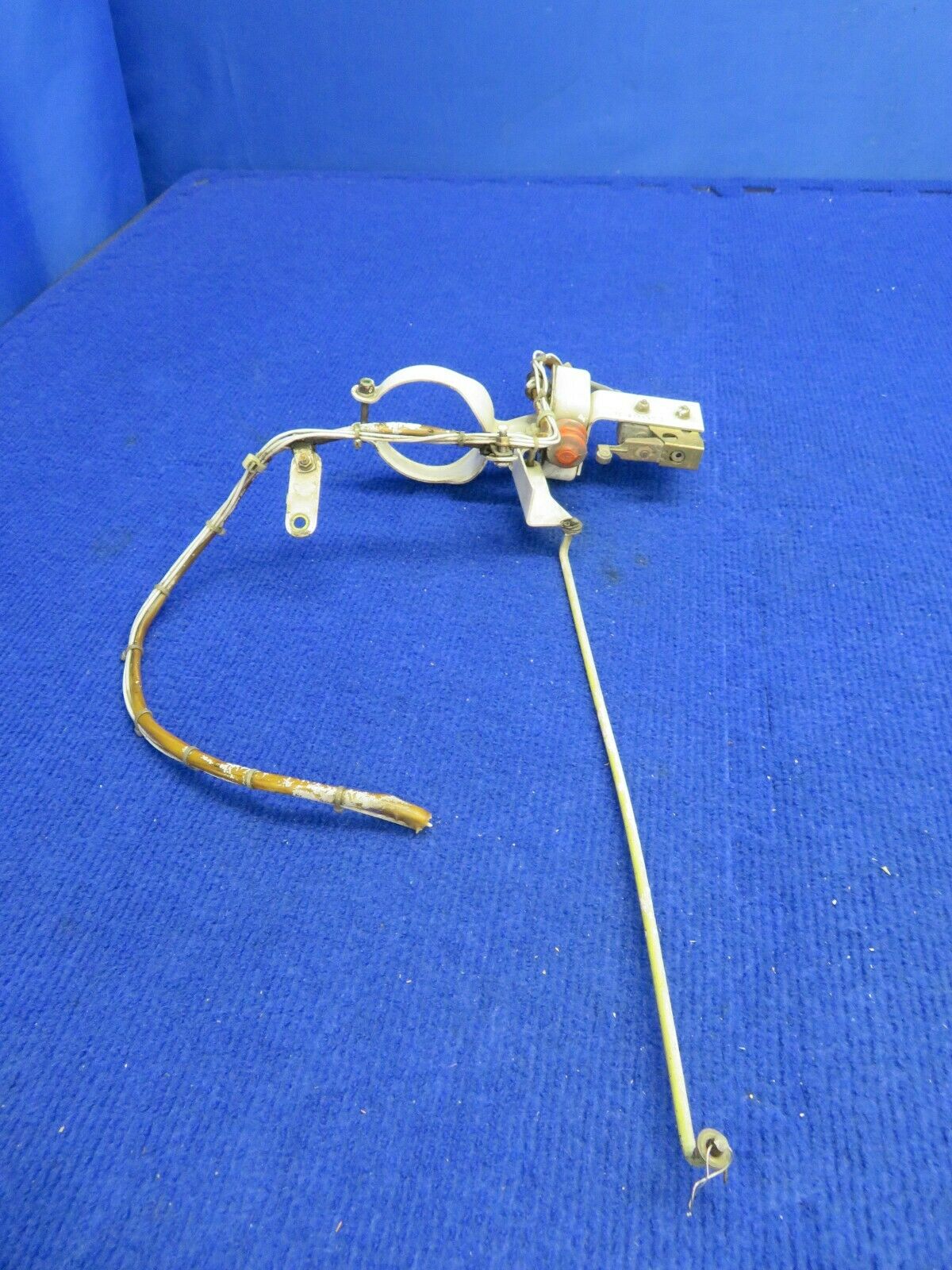 Beech 58 Baron Landing Gear Safety Switch LH P/N 002-361013-605 (0322-762)