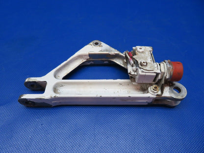 Piper PA-24-180 Link Assy MG Side Brace Upper RH P/N 20767-00 (1223-328)