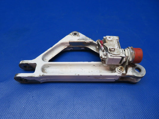 Piper PA-24-180 Link Assy MG Side Brace Upper RH P/N 20767-00 (1223-328)