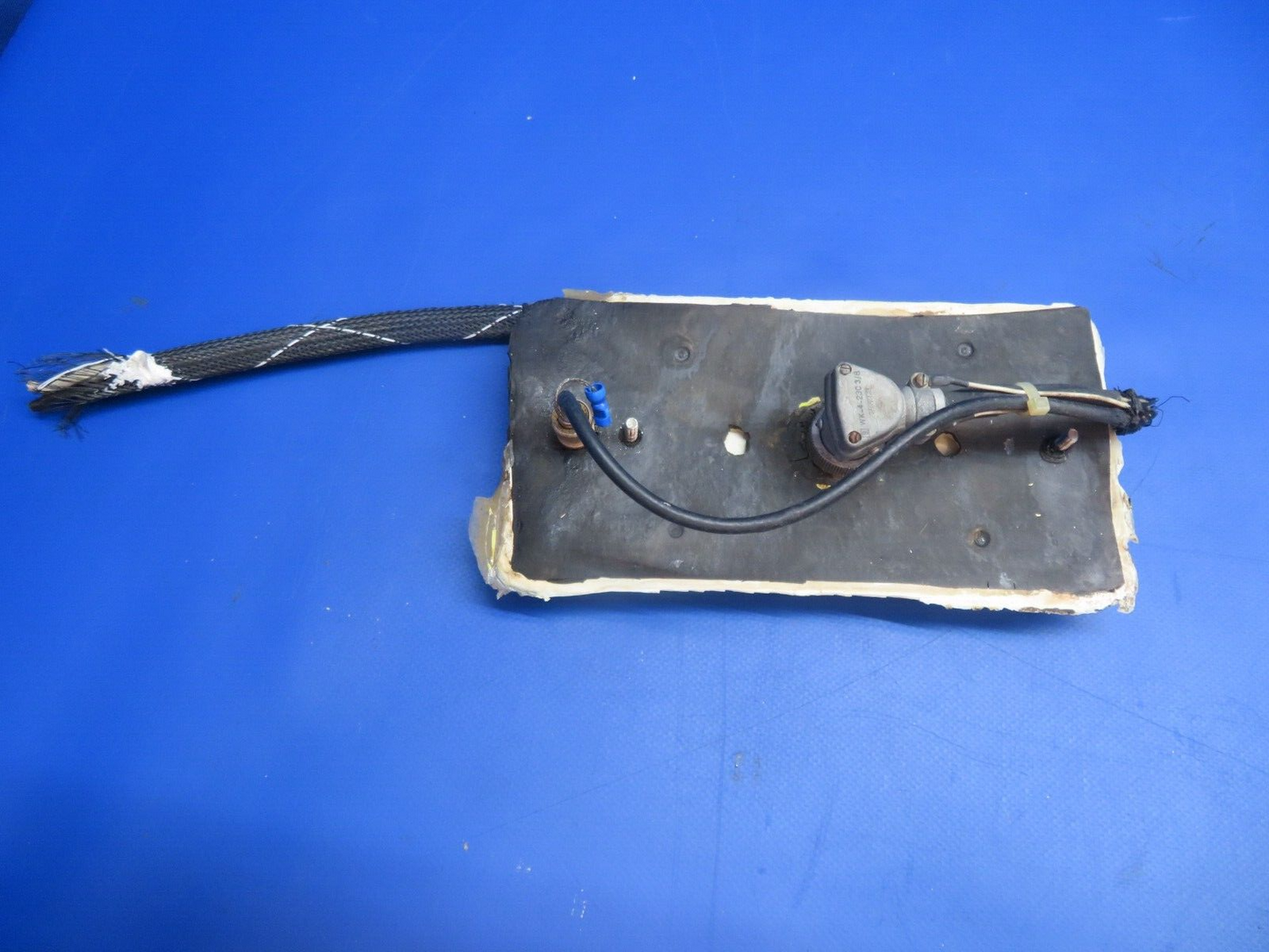 Beech 95-B55 Baron Stormscope WX-10 Processor & 3M Antenna P/N 380D03 (1122-576)