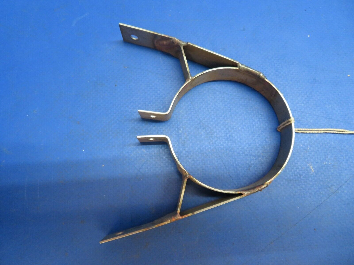 Cessna 337 Skymaster Exhaust Tailpipe Support Clamp P/N 1250259-6 NOS (0123-533)
