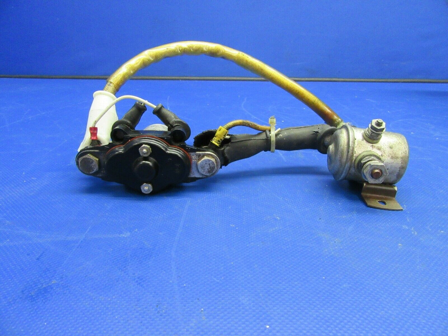 Brantly B2B Cutler Hammer Relay P/N 6041H105A (0921-530)