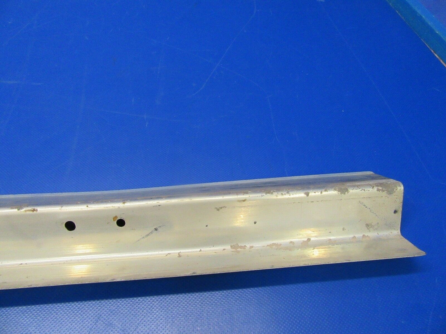 Cessna 172RG Retainer Windshiled Top (0618-239)