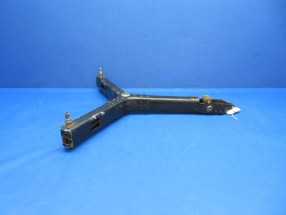 Cessna 310 / 310Q Flight Control Column Assy P/N 0860216-1 (0823-647)