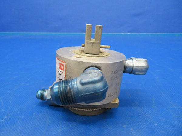 Beech Baron E-55 Janitrol Midland Ross Fuel Selector Valve 002-384001-1 (0120-12