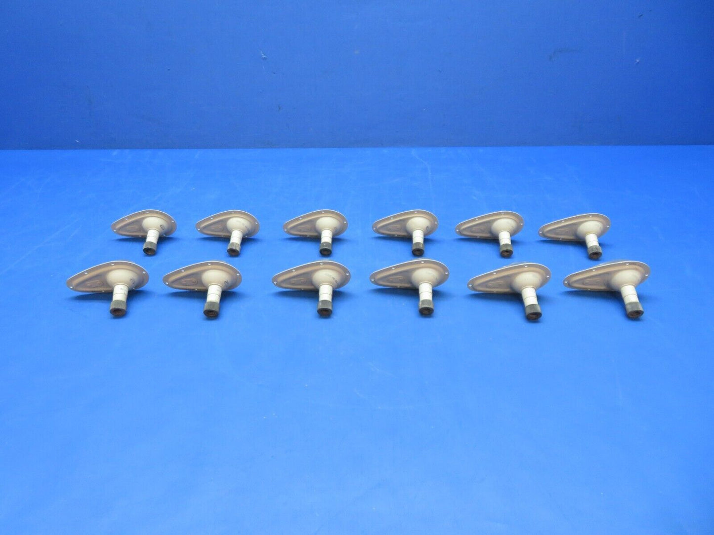 Grimes Aviation Upward Light 13v AN3097-1 Cracked Lenses LOT OF 12 (0923-552)