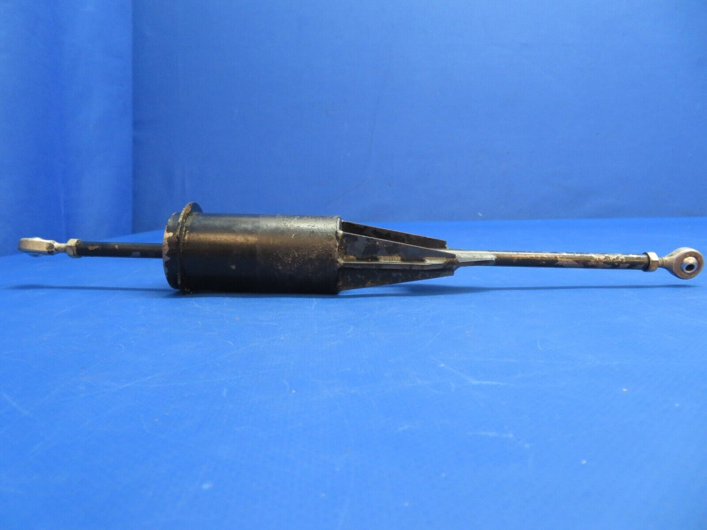 Piper PA-34-200T Seneca II Nose Wheel Bungee Assy LH/RH P/N 78543-00 (0223-757)
