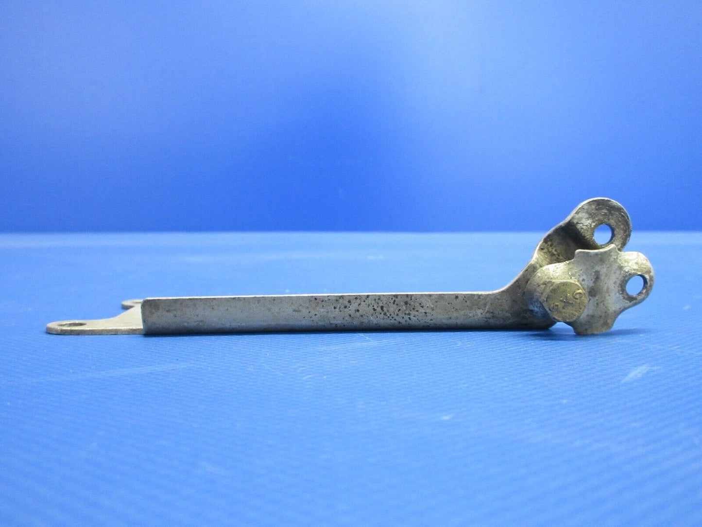 Cessna 152 Throttle Control Bracket P/N 0456010-1 (0124-1260)