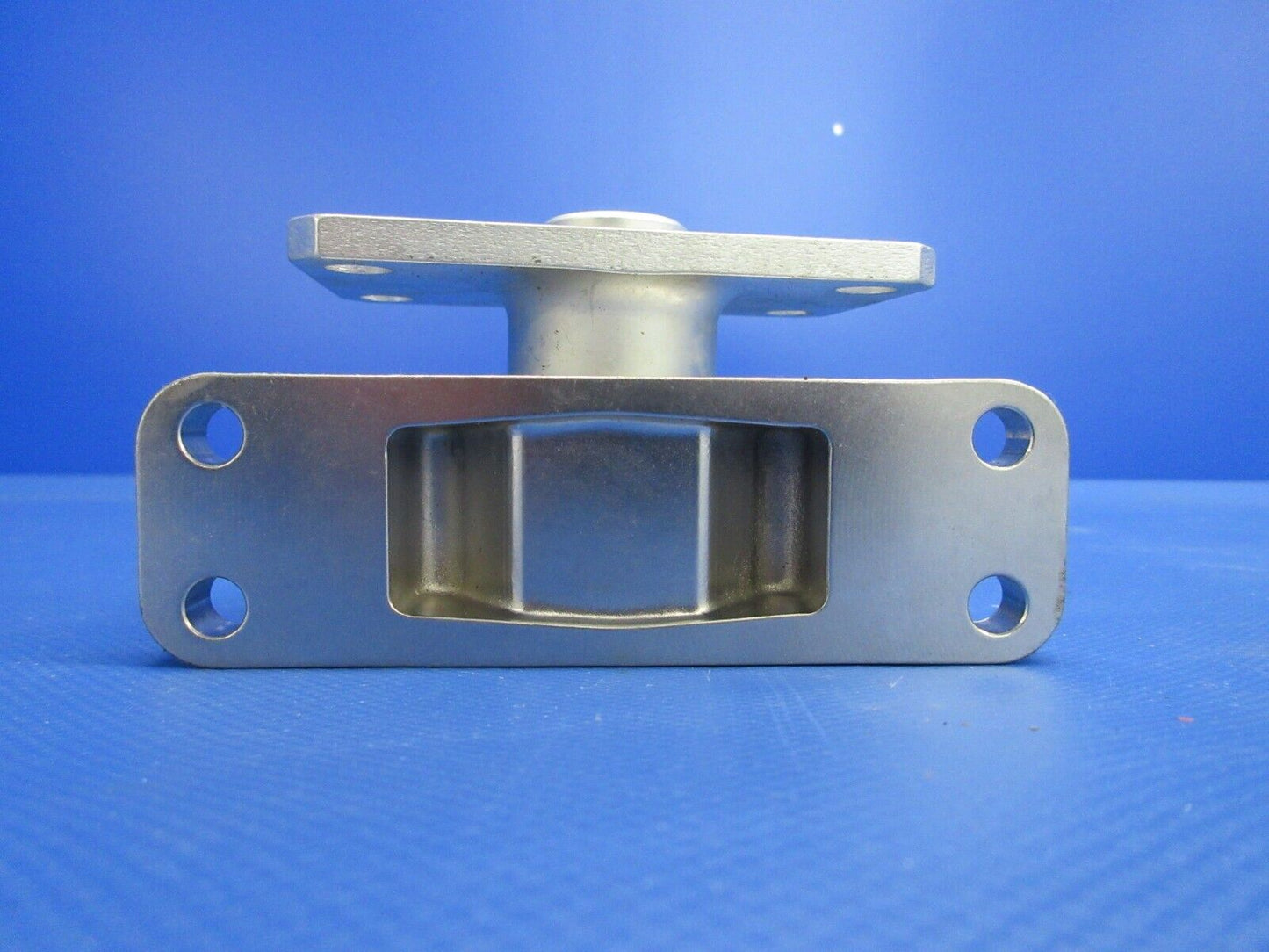 Barry Engine Mount P/N 2351-004-1 (0224-1219)