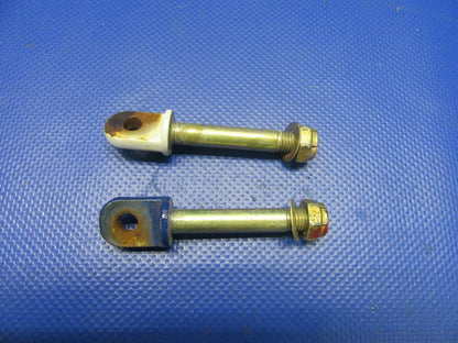 Piper PA-32RT Pin Door Latch P/N 68978-00, 68978-000 LOT OF 2 (0521-514)