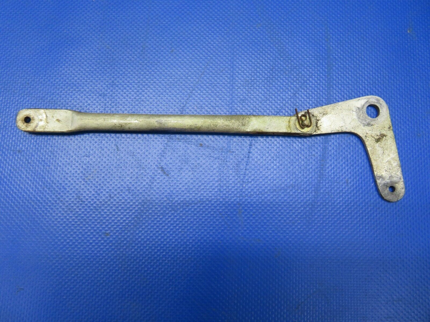 Cessna Cardinal 177RG Bellcrank & Pushrod Cabin Door LH P/N 1717085-1 (0621-805)