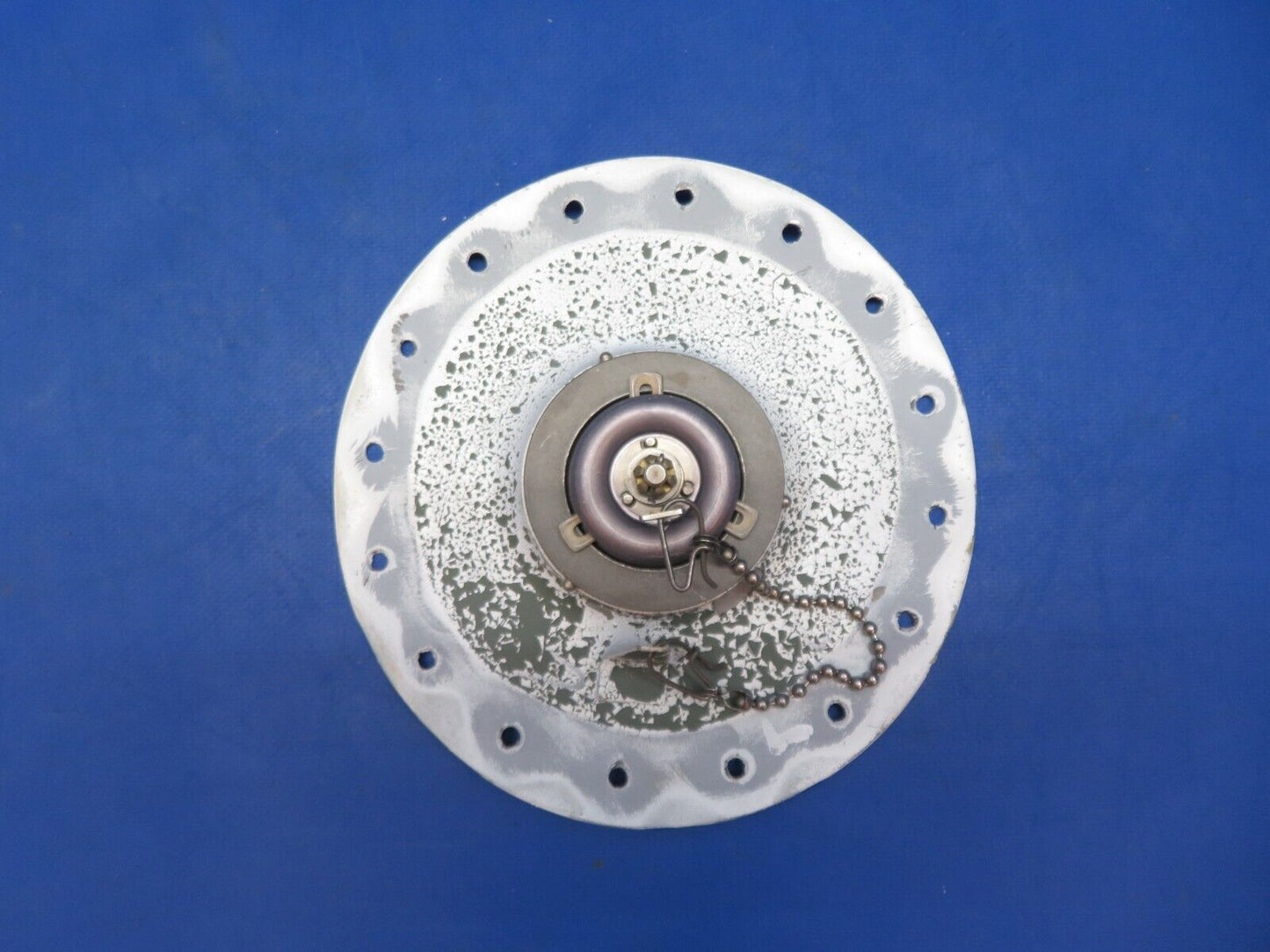 Cessna 310 / 310Q Tip Tank Fuel Cap & Adapter Assy P/N 0823410-9 (0823-772)