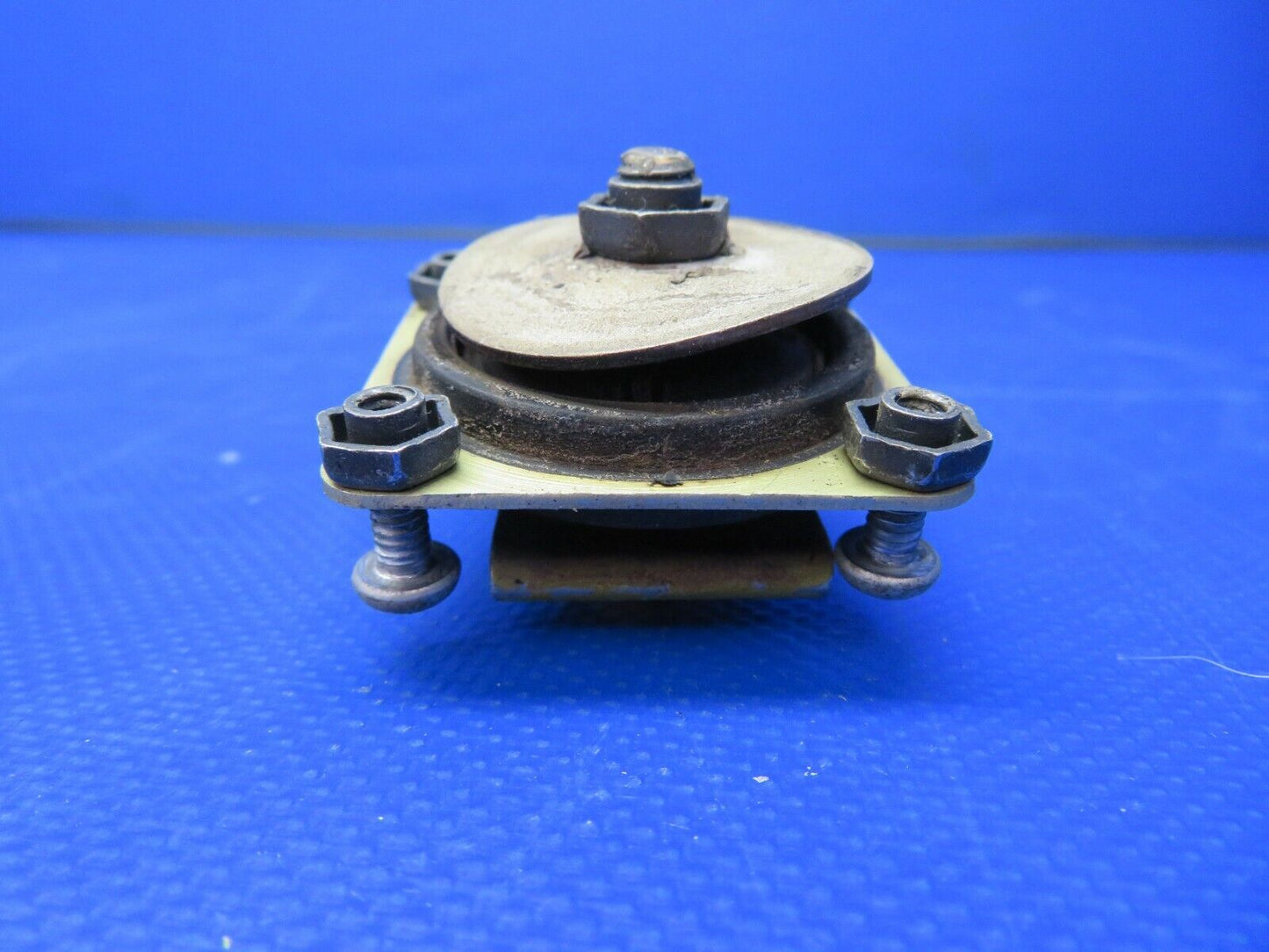 Beech 95-B55 Baron Instrument Panel Shock Mount P/N 150PL8 (0721-732)
