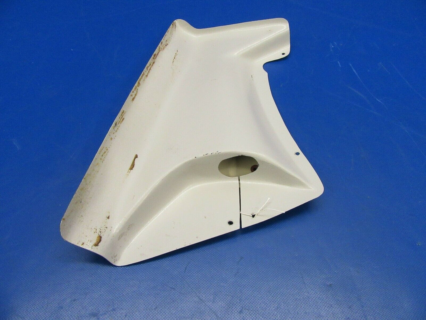 Diamond DA40-180 Rudder Cable Cover RH P/N DA4-2583-64-00 (0219-391)