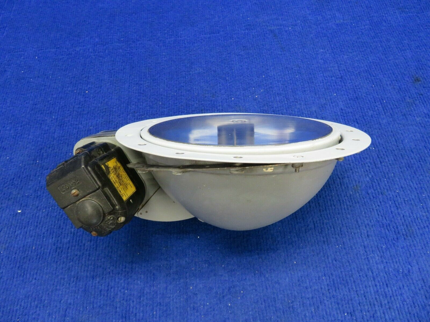 Cessna 310 Grimes Landing Light w/ Motor 24V P/N 0322006-10, G-3801A-1A (0422-72