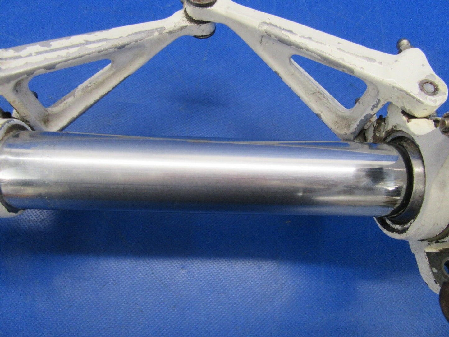 Beech Baron 95-B55 Nose Gear 96-820000-618, 35-825196-696 (1118-02)