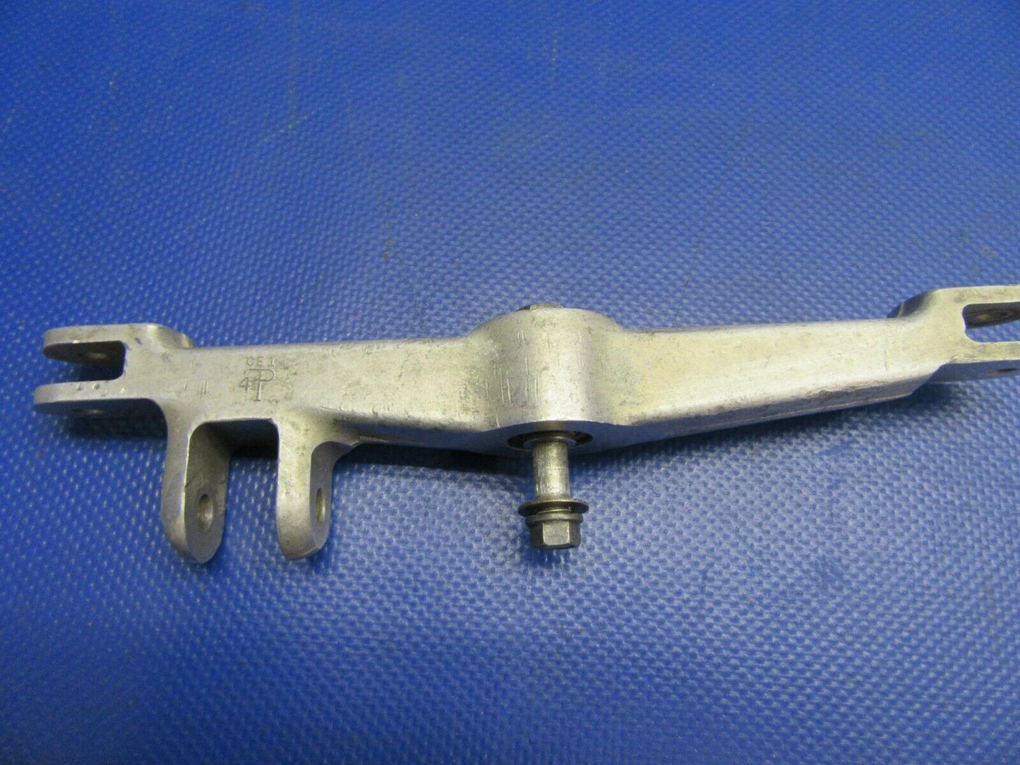 Cessna 210 / T210N Whiffle Tree Nose Gear P/N 1243411-1 (0921-612)