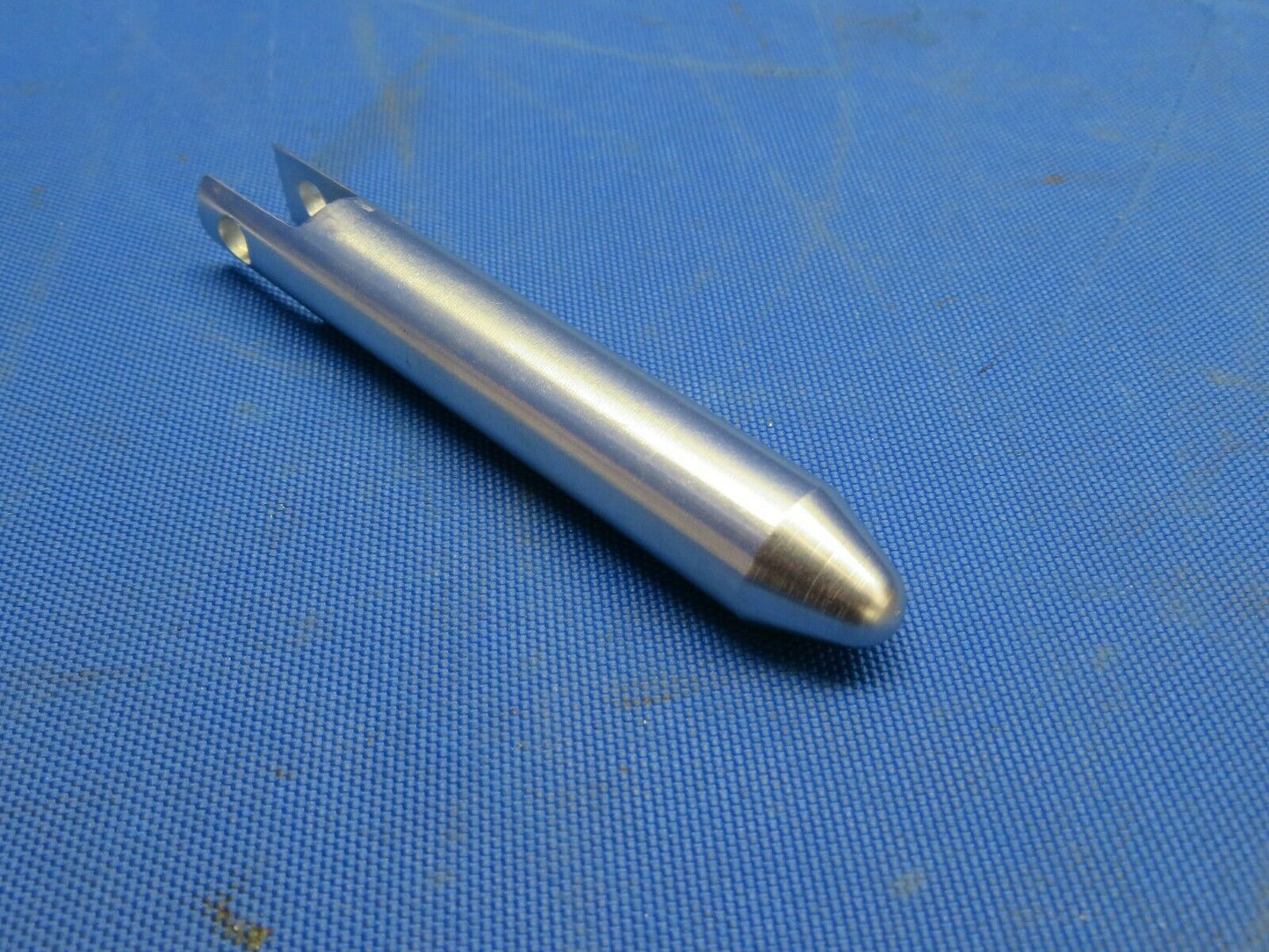 Piper PA-31T Pin Door Latch FWD & AFT P/N 46482-000 NOS (1120-121)