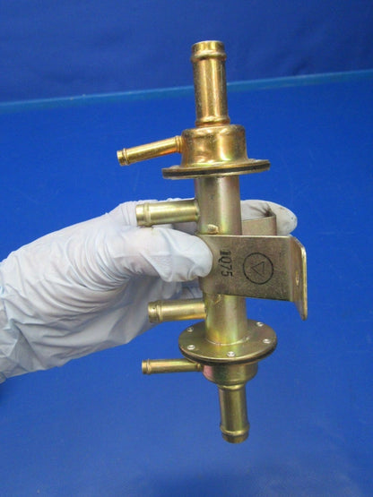 Airborne Vacuum Manifold P/N 1H5-1 NOS (0518-320)