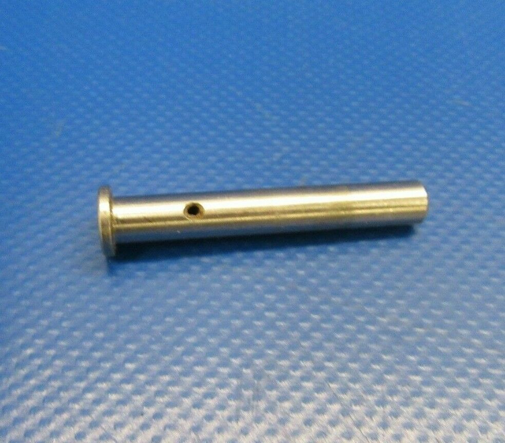 Diamond DA40-180 Bolt Flap / Aileron DV2-5761-00-04 (0319-69)
