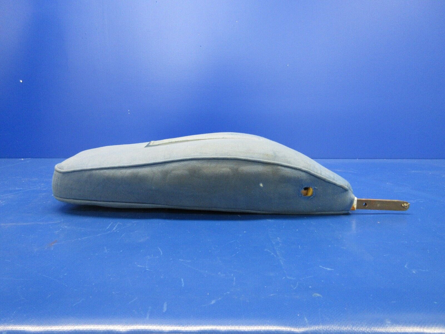 Cessna 210 Seat Back Assy Pilot P/N 1214113-4 (1223-622)