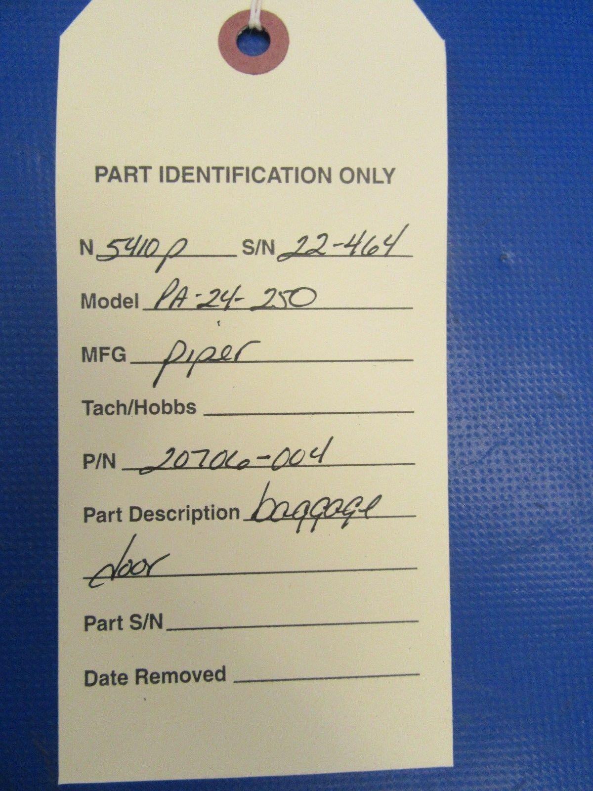 20706-004 Piper PA-24-250 Baggage Door HAS KEY (0818-395)