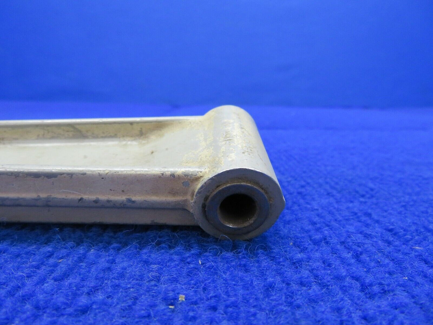 Cessna Lower Torque Link Casting Number 0543034-498 (0122-639)
