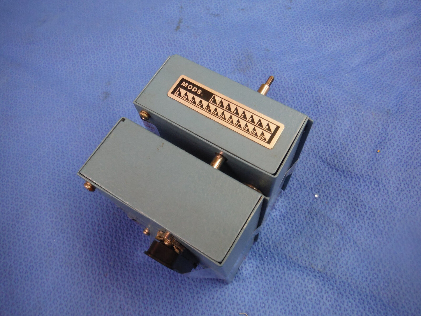 King KA-58 Hold & KA-43 Converter P/N 071-0016-00 & P/N 071-0004-00  (1015-261)