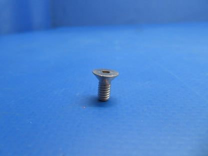 McCauley Propeller Screw LOT OF 25 w/ 8130 NOS (0323-671)