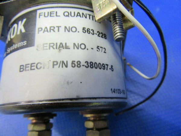 Beech Baron 58P Hickok Fuel Quantity Indicator 563-228, 58-380097-5 (0320-257)