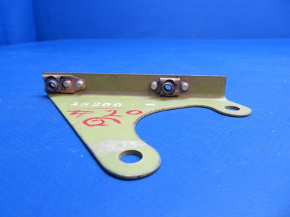 Piper Bracket Assy Front Center Baffle P/N 18200-000 NOS (1122-660)