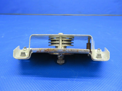 Piper PA-28-140 Trim Pulley Bracket Assy P/N 63219-00, 63219-000 (1220-354)