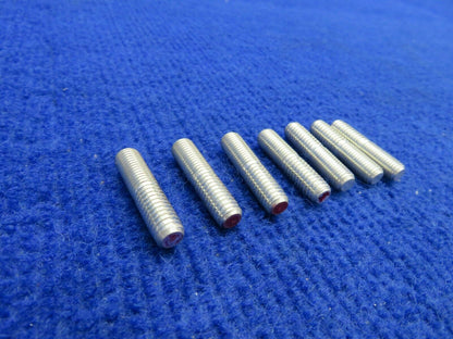 Stud LOT OF 7 NOS P/N SA402044 P03 (0222-644)