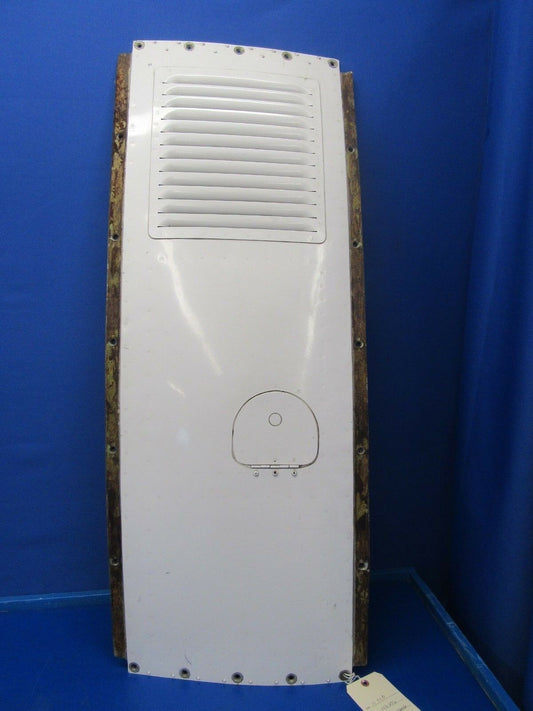 Piper Seneca II Top Center Cowl P/N 37207-101, 67995-002 (0818-256)