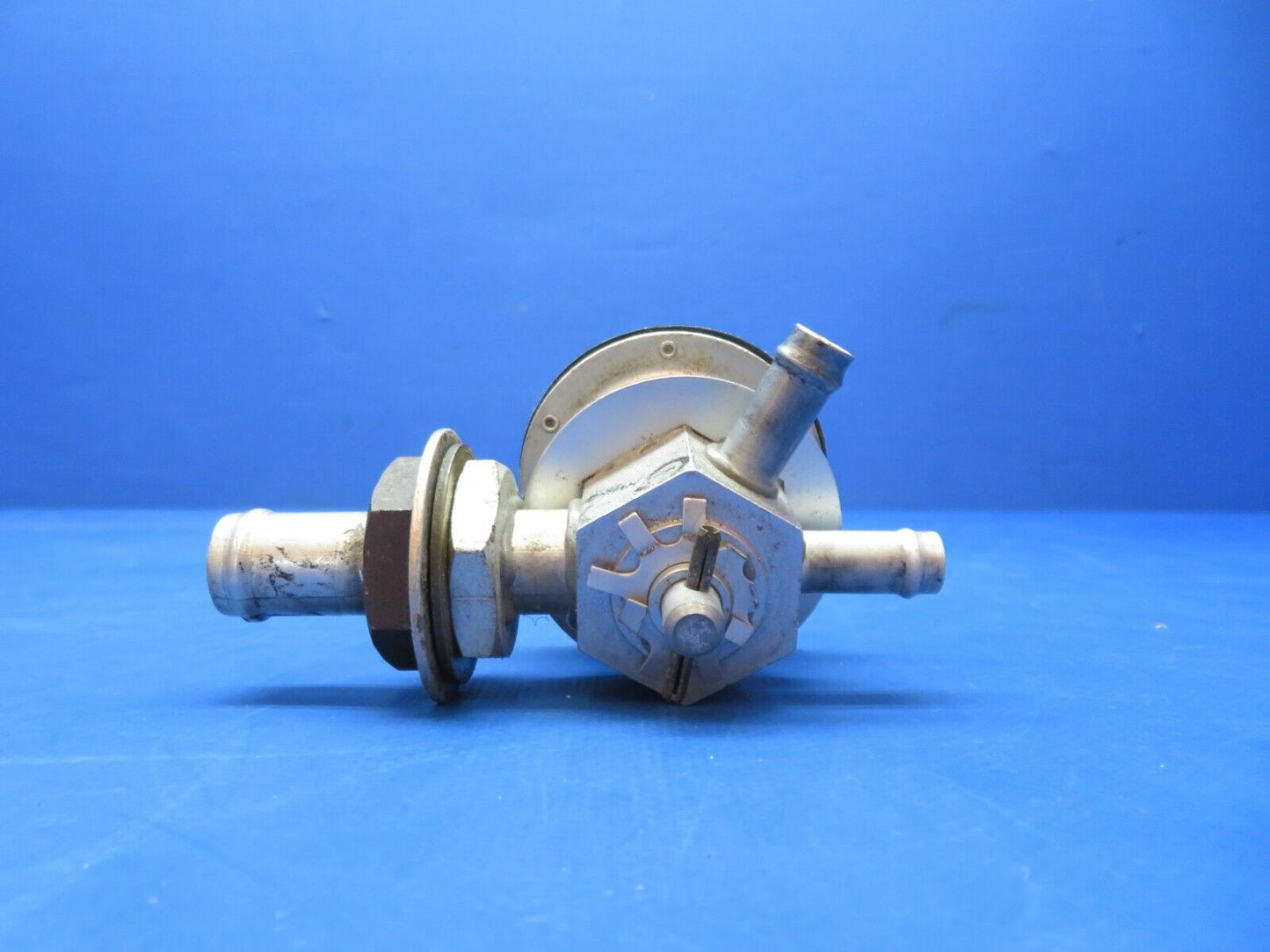 Cessna 172 / 172I Airborne Vacuum Regulating Valve P/N C482001-0401 (0923-649)