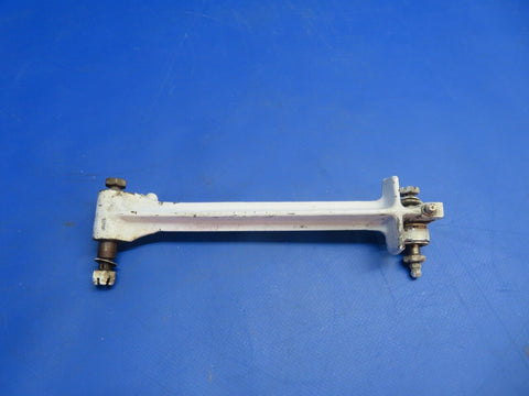 Beech Link Assy Landing Gear Casting # 35-815749 (1122-625)