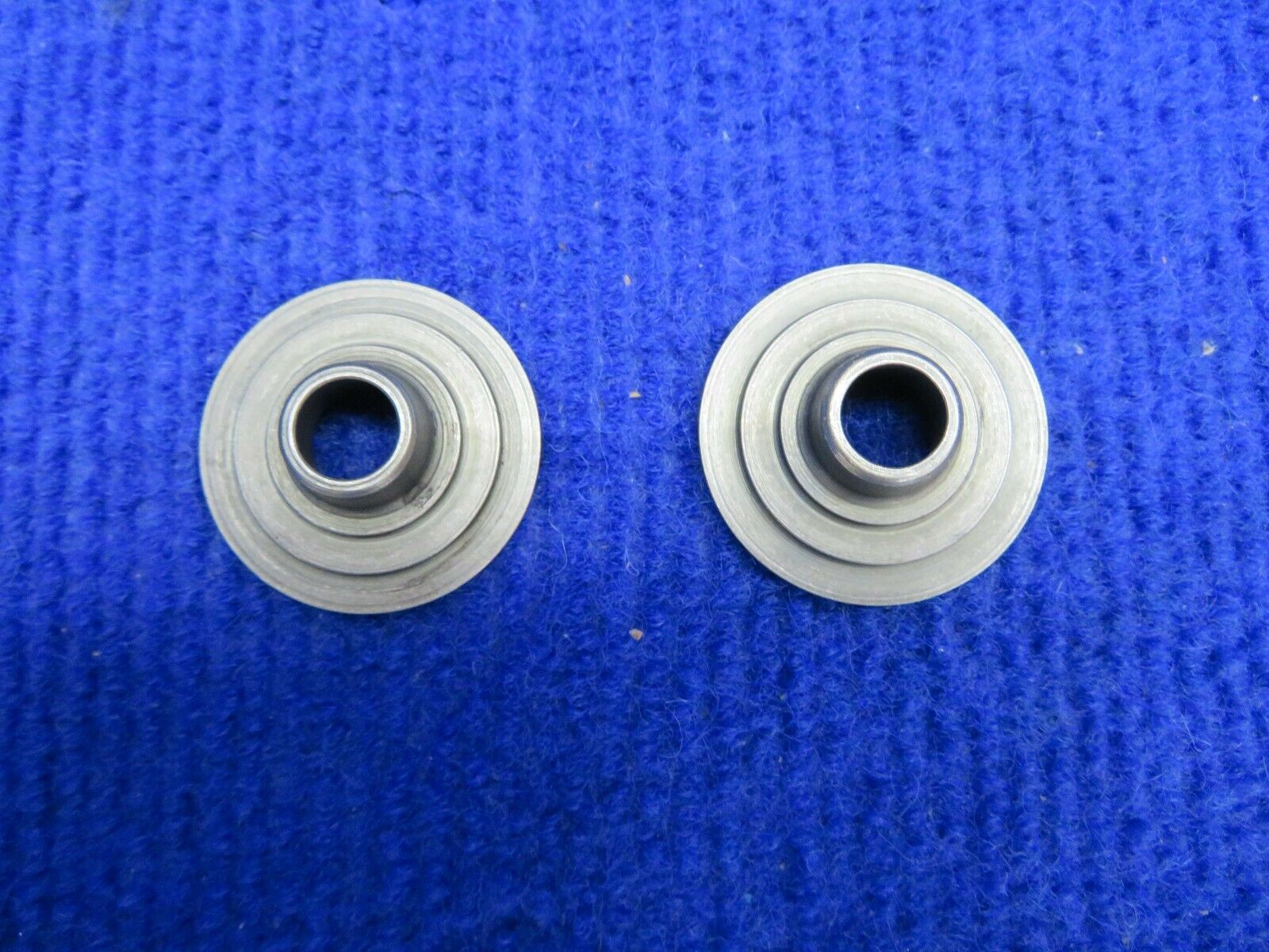 Continental Valve Spring Seat Retainer P/N 625961 LOT OF 2 NOS (0222-730)