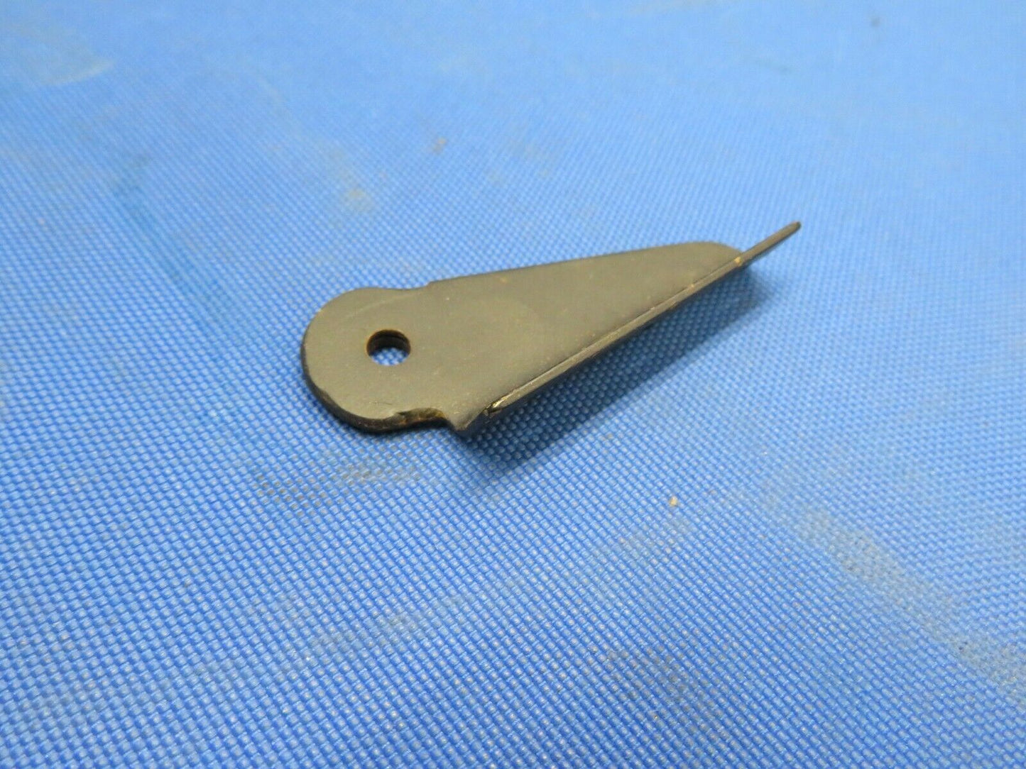 Piper Hinge Cowl Flap P/N 31283-000, 31283-00 NOS (1120-128)
